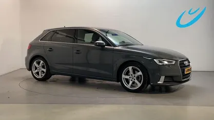 Occasion Audi A3 Sportback Basis 150 PK (110 kW) 2019 Grijs Hatchback
