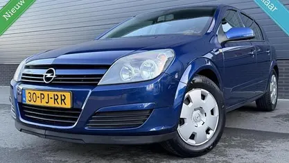 Gebruikt 2004 Opel Astra Cosmo Hatchback | € 1.950 (Eerlijke prijs)