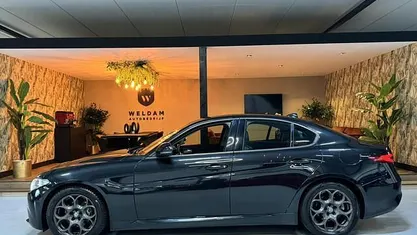 Gebruikt 2016 Alfa Romeo Giulia Super Sedan | € 21.990 (Eerlijke prijs)