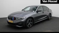 Gebruikt 2021 BMW 330e Executive Sedan | € 34.900 (Goede deal)