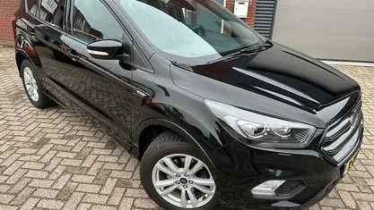 Occasion 2018 Ford Kuga Vignale SUV | € 12.900 (Super prijs)