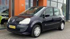 Paars Gebruikt 2009 Renault Grand Modus MPV | € 2.490 (Eerlijke prijs)