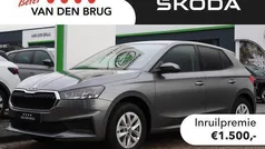 Grijs, metallic lak Nieuw 2024 Skoda Fabia Selection Hatchback | € 25.679 (Eerlijke prijs)