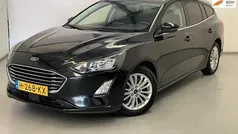 Zwart Gebruikt 2020 Ford Focus Titanium Stationwagen | € 14.750 (Eerlijke prijs)