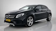Zwart metallic Gebruikt 2018 Mercedes GLA180 Business SUV | € 23.945 (Eerlijke prijs)