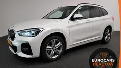 Wit Gebruikt 2021 BMW X1 Executive SUV | € 27.490 (Eerlijke prijs)