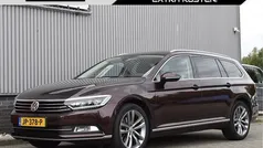 Rood Gebruikt 2016 VW Passat Highline Stationwagen | € 17.950 (Eerlijke prijs)