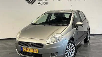 Grijs Occasion 2007 Fiat Grande Punto Dynamic Hatchback | € 1.750 (Eerlijke prijs)