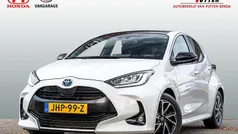 Wit Gebruikt 2021 Toyota Yaris Hybrid Hatchback | € 21.900 (Eerlijke prijs)