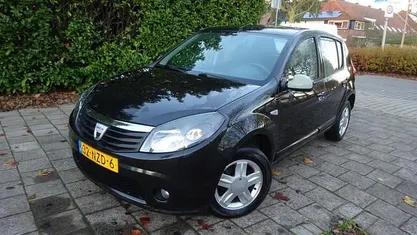 Occasion 2011 Dacia Sandero Hatchback | € 1.350 (Super prijs)