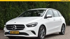 Wit Gebruikt 2019 Mercedes B180 Business MPV | € 22.950 (Goede deal)