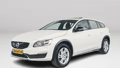 Wit Gebruikt 2019 Volvo V60 CC Stationwagen | € 28.995 (Super prijs)