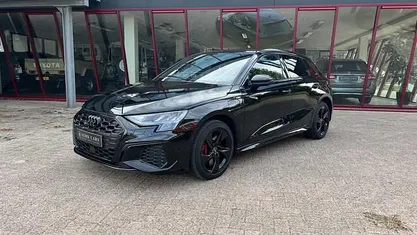 Occasion Audi A3 Sportback Competition 245 PK (180 kW) 2022 Zwart Hatchback