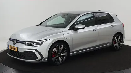 Occasion 2021 VW Golf VIII GTE Hatchback | € 20.400 (Goede deal)