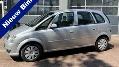 Grijs, metallic lak Gebruikt 2006 Opel Meriva Essentia MPV | € 1.750 (Eerlijke prijs)