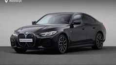Zwart, metallic lak Gebruikt 2023 BMW i4 Shadowline Sedan | € 43.880 (Super prijs)
