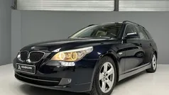 Blauw, metallic lak Gebruikt 2008 BMW 530 Executive Stationwagen | € 8.999 (Eerlijke prijs)