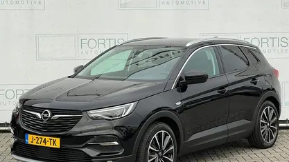 Zwart Occasion 2020 Opel Grandland X Ultimate SUV | € 23.900 (Eerlijke prijs)