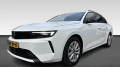 Wit Nieuw 2025 Opel Astra Business Edition Stationwagen | € 26.965 (Eerlijke prijs)
