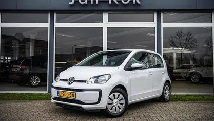 Gebruikt 2020 VW up! Hatchback | € 10.900 (Eerlijke prijs)