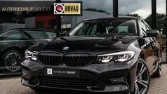 Zwart Gebruikt 2020 BMW 330 M Sport Sedan | € 28.900 (Goede deal)
