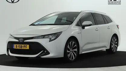 Wit Gebruikt 2020 Toyota Corolla Stationwagen | € 24.445 (Eerlijke prijs)
