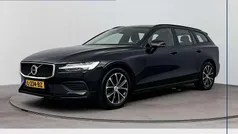 Gebruikt 2021 Volvo V60 Momentum Stationwagen | € 31.900 (Super prijs)