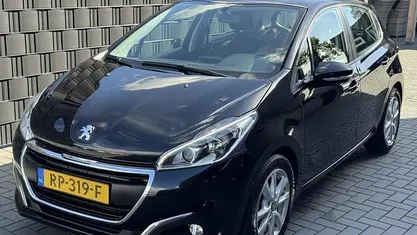 Gebruikt 2017 Peugeot 208 Hatchback | € 6.450 (Eerlijke prijs)