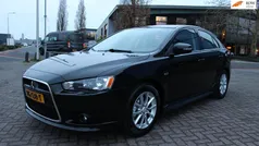 Zwart (metallic) Gebruikt 2015 Mitsubishi Lancer Sportback Edition Hatchback | € 8.000 (Eerlijke prijs)