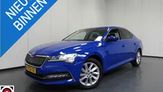 Blauw Gebruikt 2021 Skoda Superb Business Line Hatchback | € 21.340 (Goede deal)