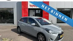 Grijs Gebruikt 2020 Toyota Yaris Hatchback | € 16.999 (Goede deal)