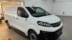 Wit Gebruikt 2022 Opel Vivaro Van | € 15.735 (Eerlijke prijs)