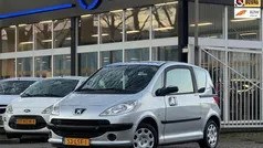 Grijs Gebruikt 2006 Peugeot 1007 Hatchback | € 2.500 (Eerlijke prijs)