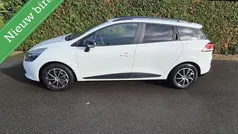 Wit Gebruikt 2015 Renault Clio Stationwagen | € 4.000 (Super prijs)