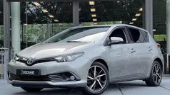 Grijs Gebruikt 2017 Toyota Auris Hybrid Edition Hatchback | € 13.695 (Eerlijke prijs)