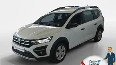Licht ijswit 369 Gebruikt 2022 Dacia Jogger Essentiel MPV | € 17.945 (Eerlijke prijs)