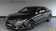 Gebruikt 2024 Lexus ES300H Executive Line Sedan | € 47.750 (Super prijs)