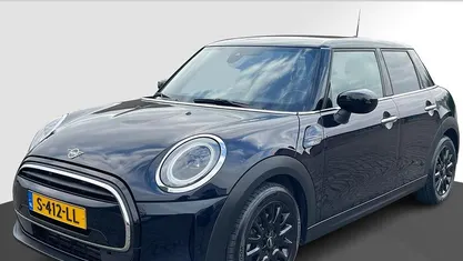 Blauw Gebruikt 2023 Mini Cooper Classic Hatchback | € 19.950 (Goede deal)