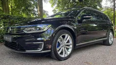 Zwart Gebruikt 2016 VW Passat Highline Stationwagen | € 16.950 (Eerlijke prijs)