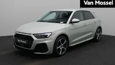 Zilver, metallic lak Gebruikt 2024 Audi A1 Sportback S-Line Hatchback | € 31.900 (Eerlijke prijs)