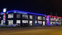 Grijs, metallic lak Gebruikt 2023 Peugeot 208 Allure Hatchback | € 20.940 (Eerlijke prijs)