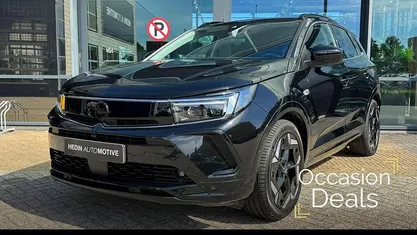 Zwart Occasion 2023 Opel Grandland X GSe SUV | € 26.445 (Eerlijke prijs)