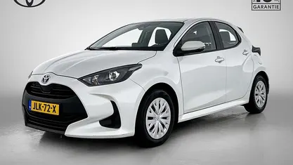 Gebruikt 2023 Toyota Yaris Hybrid Active Hatchback | € 18.945 (Goede deal)
