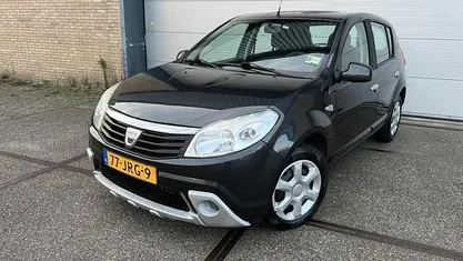 Occasion Dacia Sandero Lauréate 75 PK (55 kW) 2009 Grijs (metallic) Hatchback