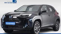 Zwart Gebruikt 2022 Toyota Yaris Cross Plus SUV | € 26.950 (Eerlijke prijs)