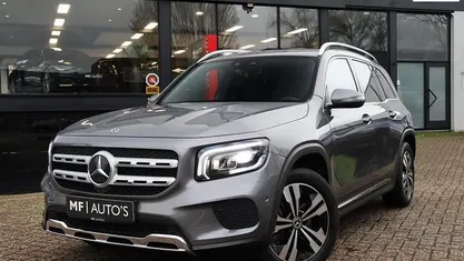 Grijs (metallic) Occasion 2021 Mercedes GLB200 Premium SUV | € 27.950 (Eerlijke prijs)