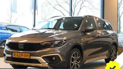 Grijs Gebruikt 2022 Fiat Tipo Cross Stationwagen | € 21.990 (Eerlijke prijs)