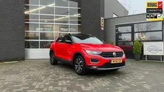 Rood Gebruikt 2019 VW T-Roc Style SUV | € 18.900 (Goede deal)