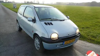 Grijs (metallic) Gebruikt 2001 Renault Twingo Hatchback | € 1.250 (Eerlijke prijs)