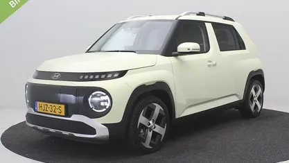 Buttercream yellow Occasion 2025 Hyundai Inster Hatchback | € 25.485 (Eerlijke prijs)